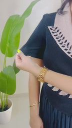 K- Black Flora